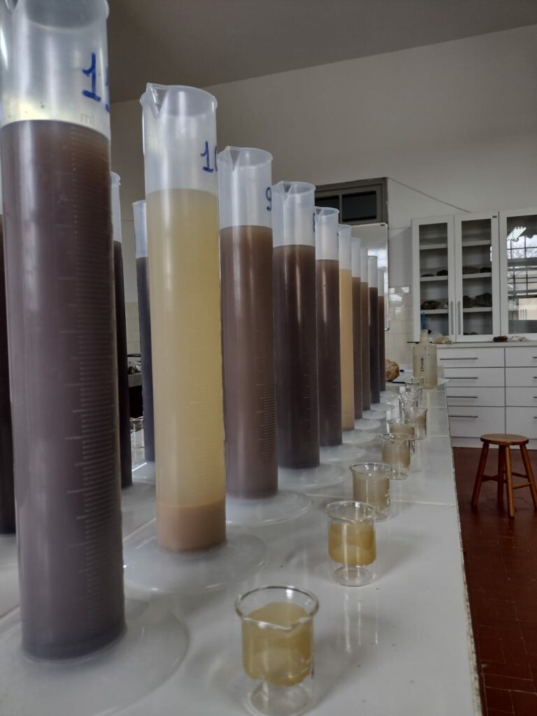 Análise Granulométrica- Realizada no laboratório de Física do solo